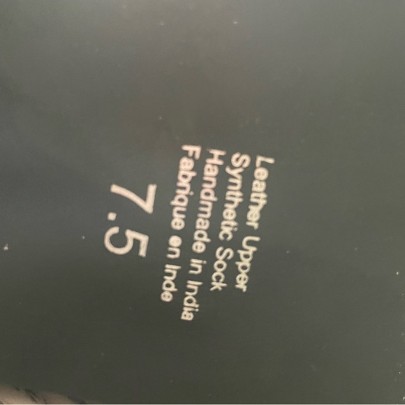 Jeffrey Campbell Edmone Brogue Wing Tip Chelsea Bootie Women’s Size 7.5 - Picture 7 of 7